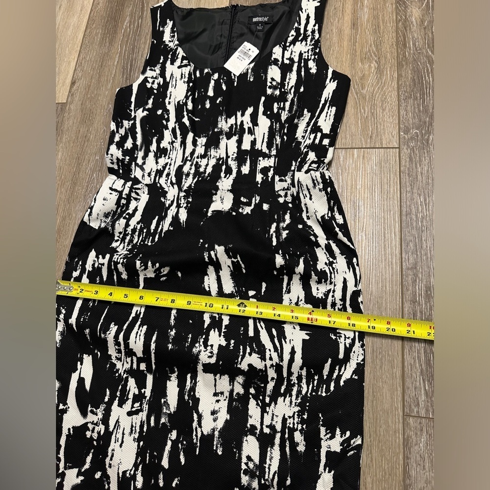 🛍️NWT. metro style black and white dress Size 4 - Picture 8 of 11